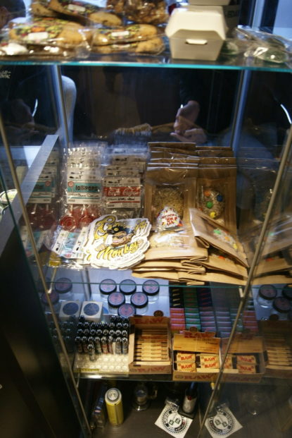 Marijuana Barcelona Club (MBC) - Rolling Papers, Grinders and more